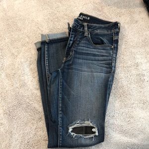 American Eagle Super Stretch Distressed Jegging